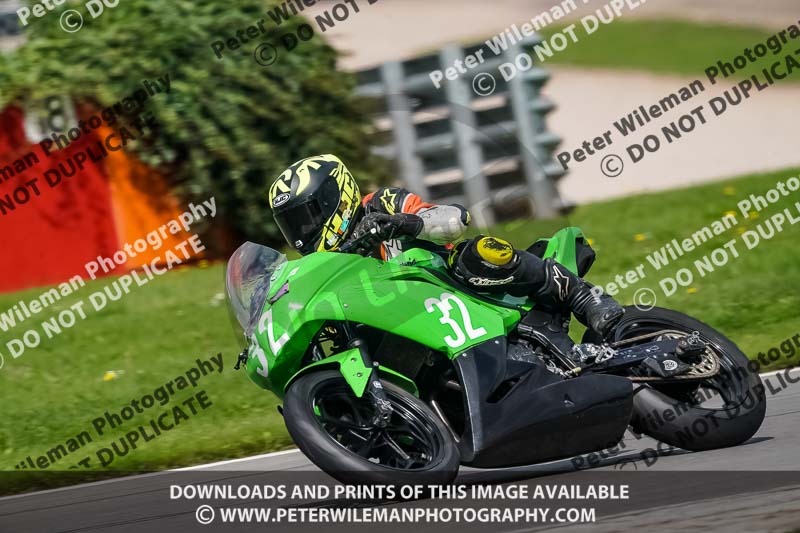 donington no limits trackday;donington park photographs;donington trackday photographs;no limits trackdays;peter wileman photography;trackday digital images;trackday photos